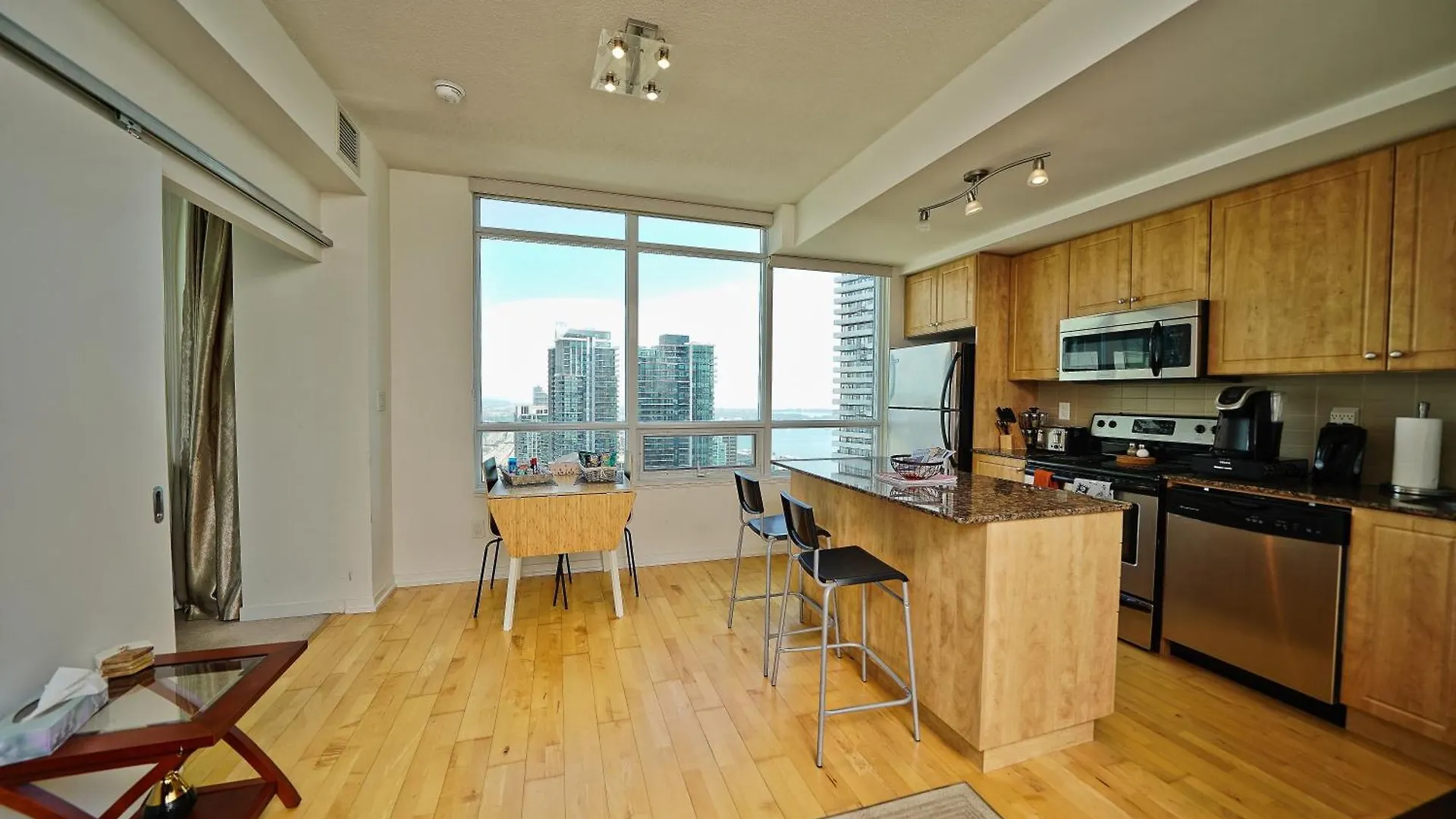 Apartment Rivetstays - The Bremner I Toronto