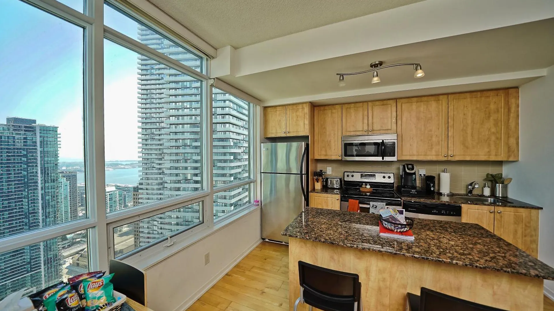 Apartment Rivetstays - The Bremner I Toronto